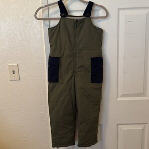 Old Navy Water-Resistant Unisex Snow-Bib Overalls for Toddler - size 5T